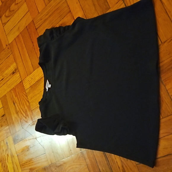 Sleeve less ruffle textured shirt 1x - Picture 1 of 3